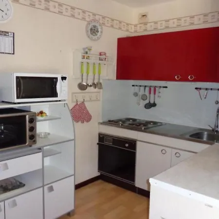 Cosy Avec Balcon Et Parking - Proche Cures Et Centre Ville, Wifi, Animaux Acceptes - Fr-1-703-39