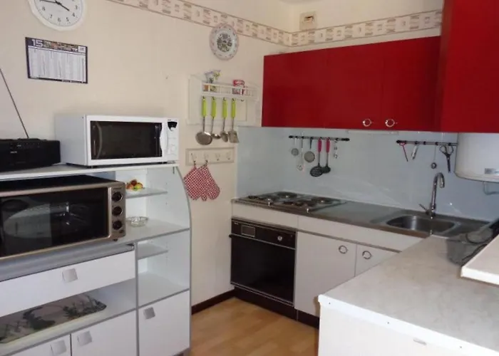 Cosy Avec Balcon Et Parking - Proche Cures Et Centre Ville, Wifi, Animaux Acceptes - Fr-1-703-39